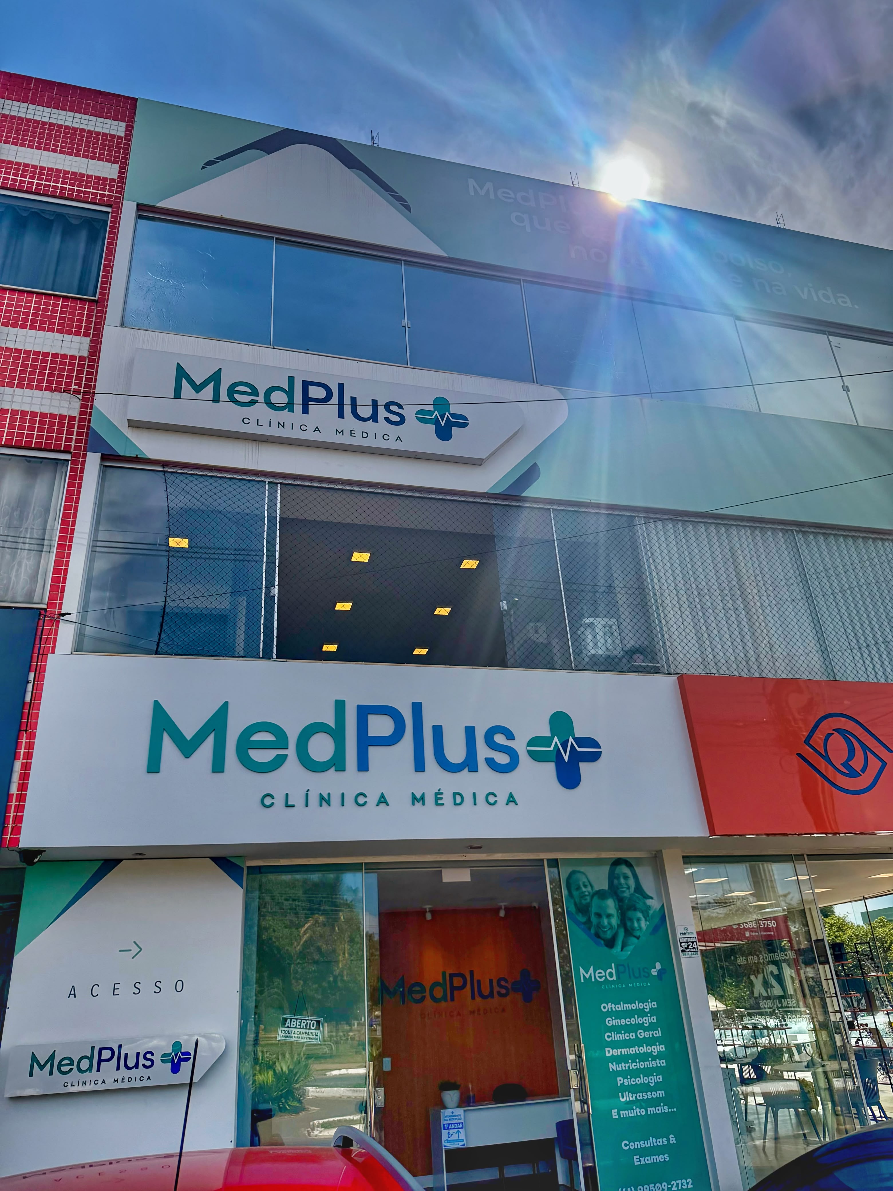 Fachada da clínica MedPlus